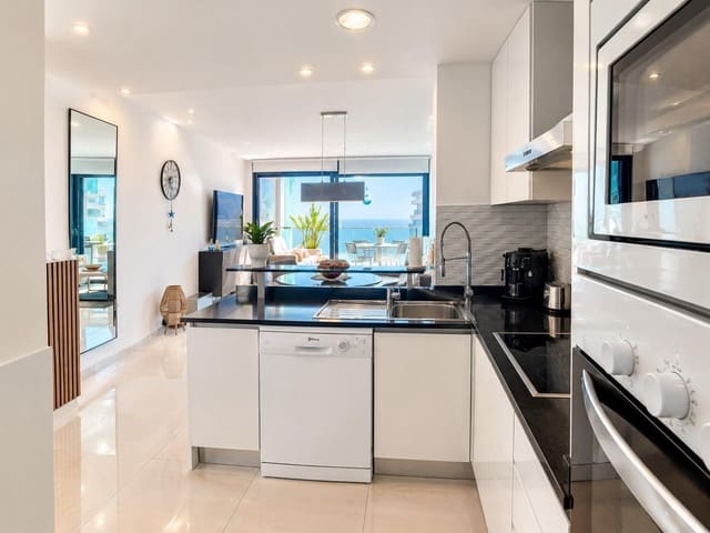 Apartamento de 2 habitaciones en Playa del Cura, Torrevieja en venta con piscina - 509.990 € (Ref: 10163169)