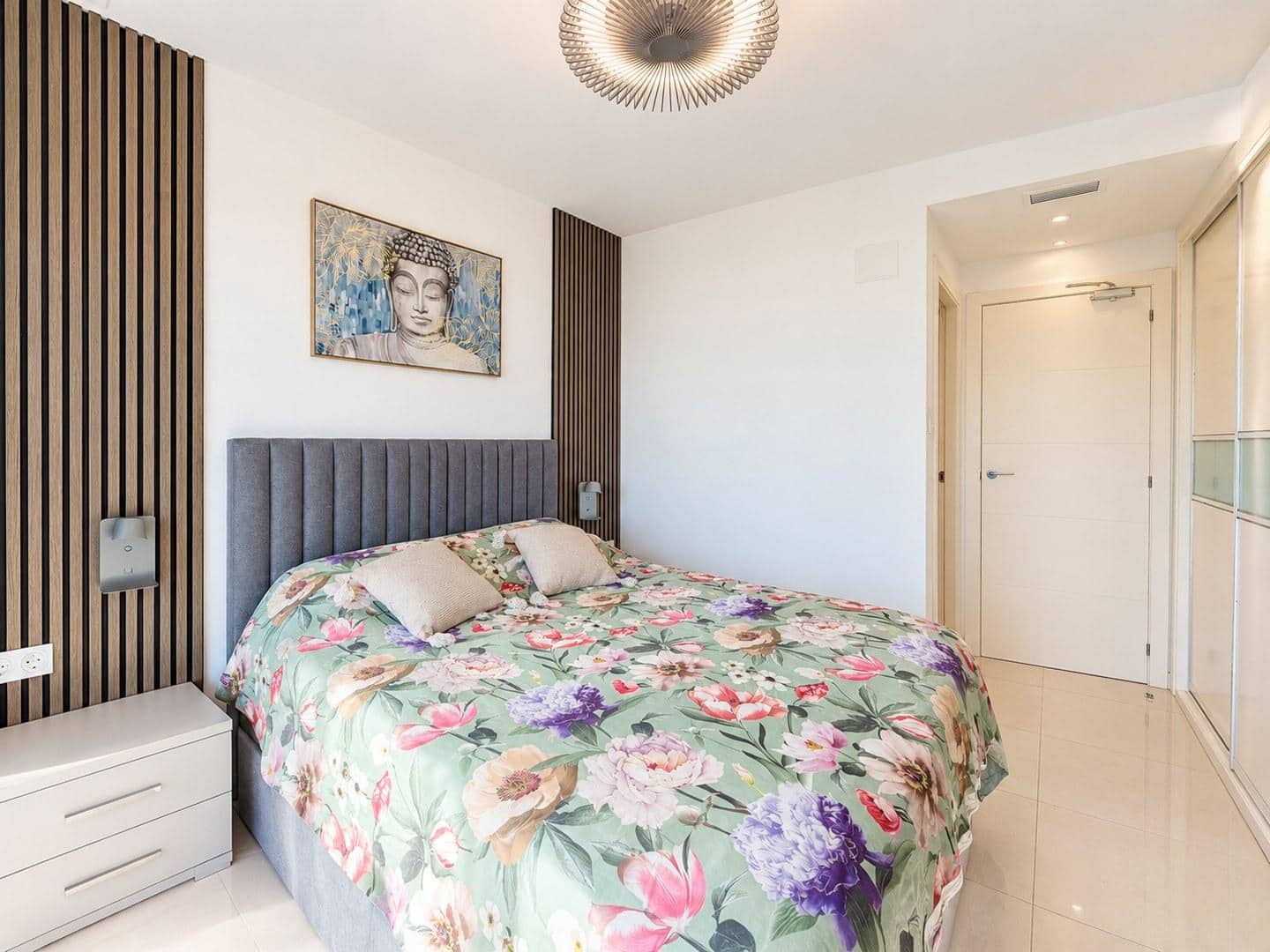 2 soveværelse Lejlighed til salg i Torrevieja med swimmingpool - € 509.990 (Ref: 10163169)