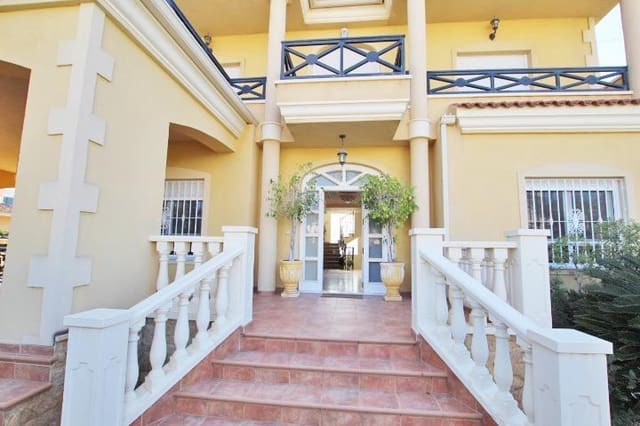 4 makuuhuone Huvila myytävänä paikassa Ciutat Jardí - Torreta Verdí, Elche / Elx - 760 000 € (Ref: 10163170)