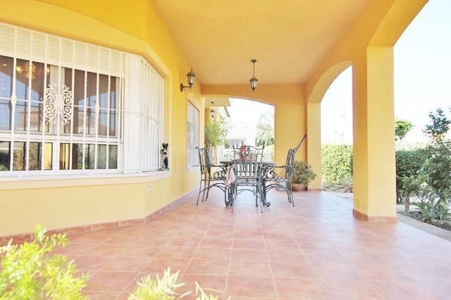 4 makuuhuone Huvila myytävänä paikassa Ciutat Jardí - Torreta Verdí, Elche / Elx - 760 000 € (Ref: 10163170)