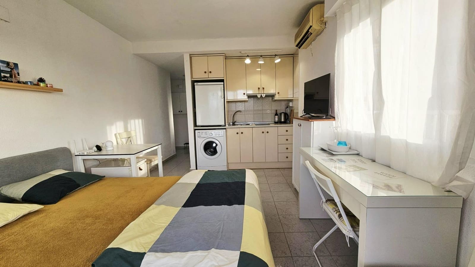 Estúdio para venda em Torrevieja com piscina - 81 900 € (Ref: 10163174)