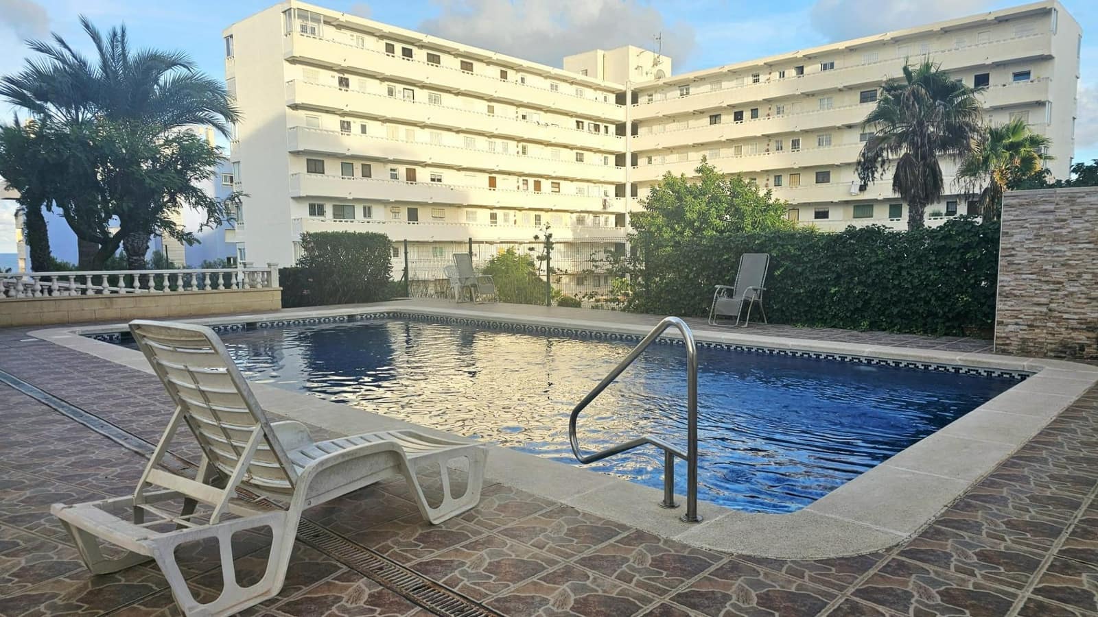 Estúdio para venda em Torrevieja com piscina - 81 900 € (Ref: 10163174)