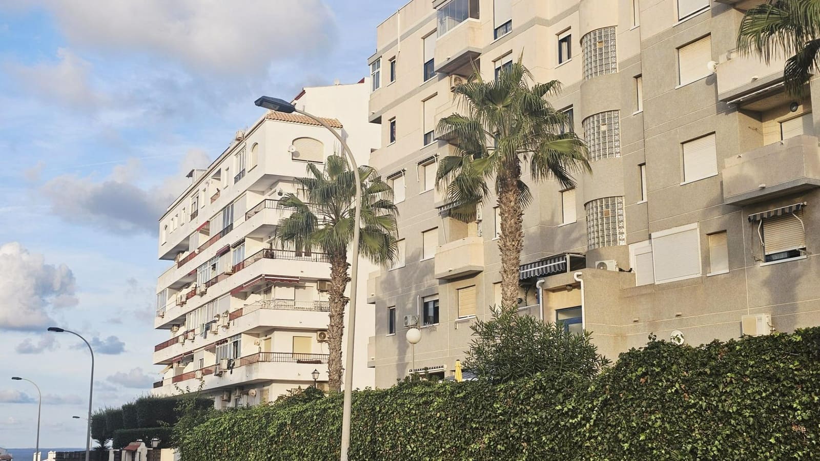 Estúdio para venda em Torrevieja com piscina - 81 900 € (Ref: 10163174)