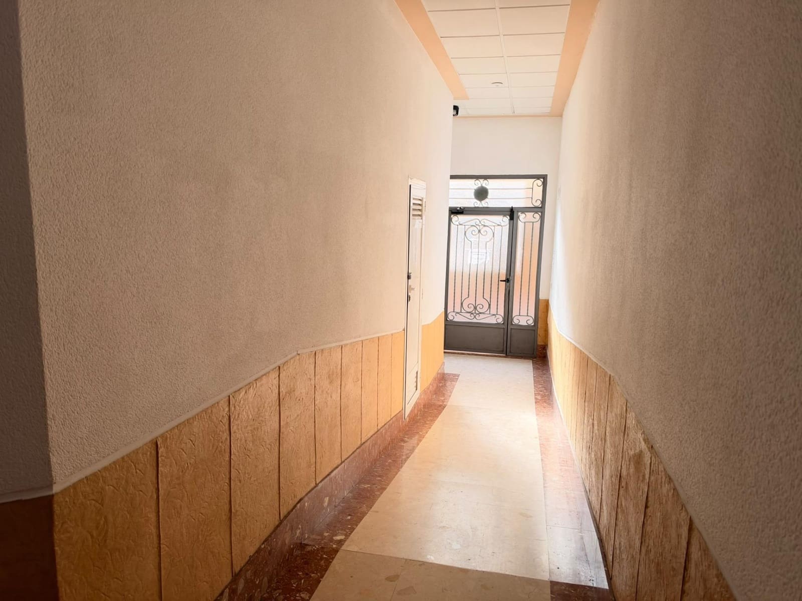 2 bedroom Apartment for sale in Torrevieja with pool - € 139,000 (Ref: 10163178)