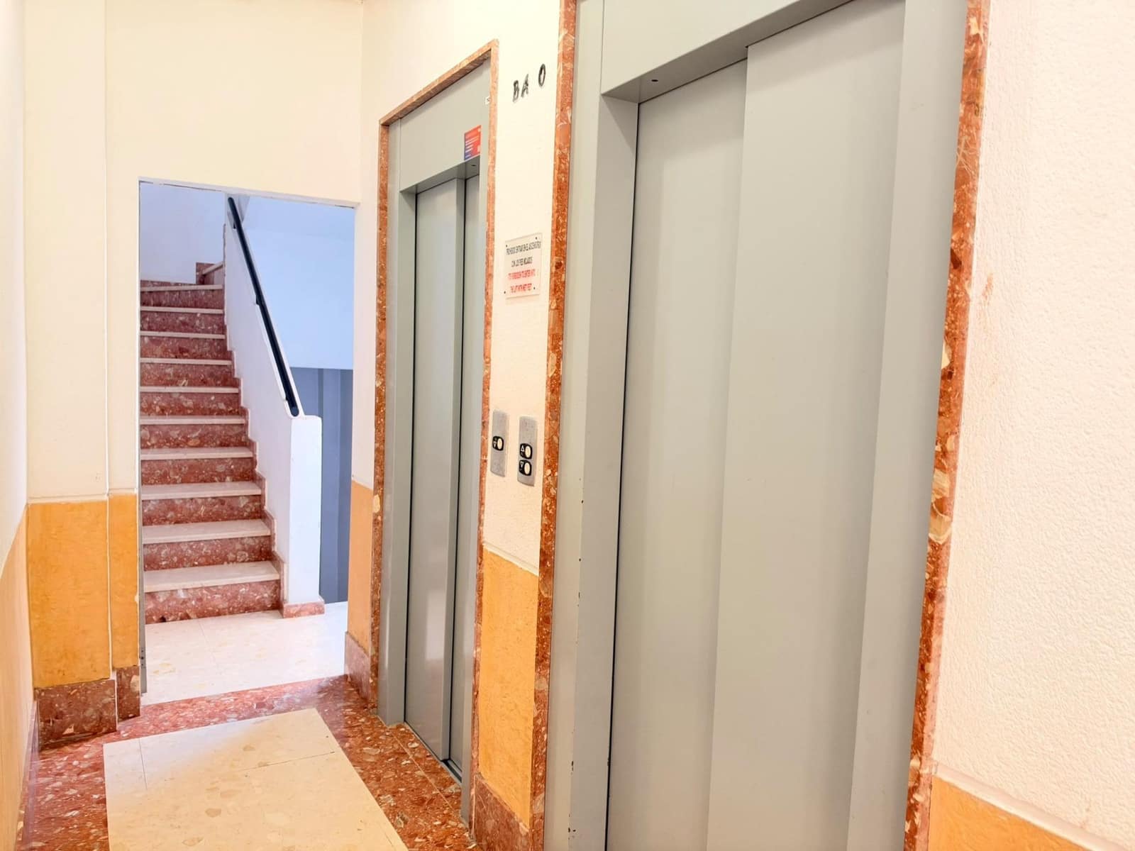 2 bedroom Apartment for sale in Torrevieja with pool - € 139,000 (Ref: 10163178)