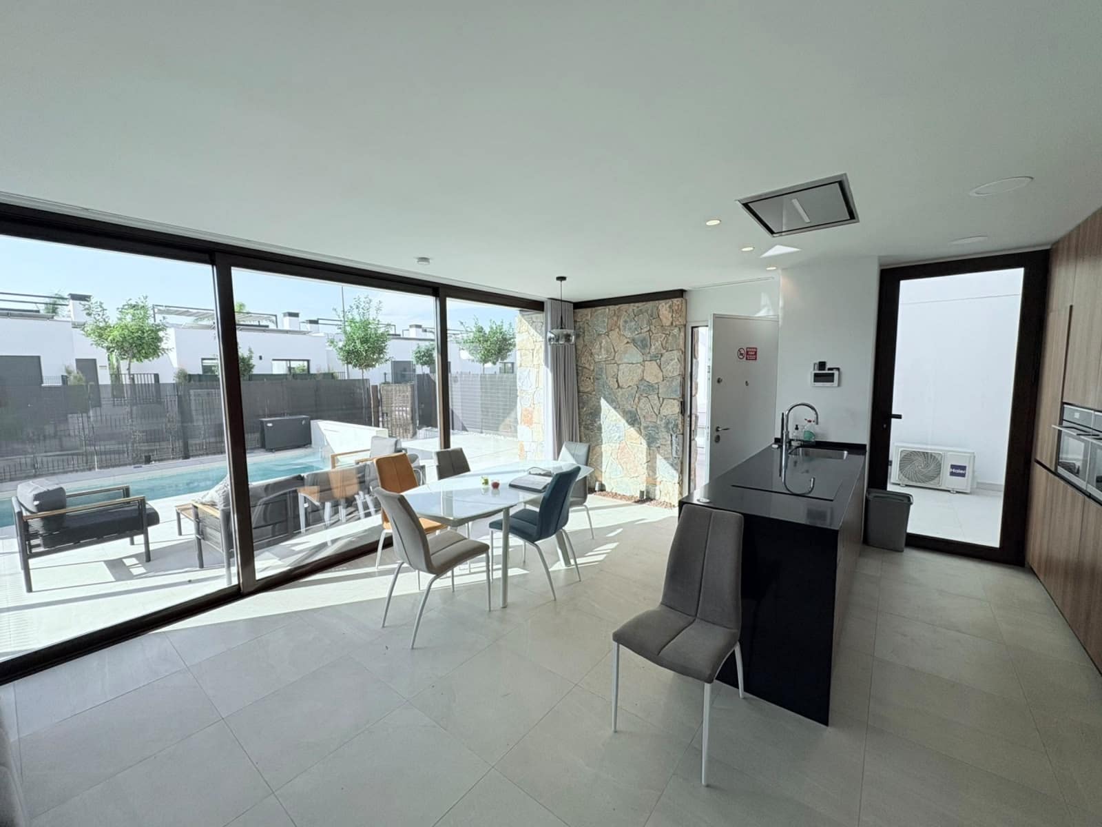 4 bedroom Villa for sale in Torre-Pacheco with pool garage - € 510,000 (Ref: 10163186)