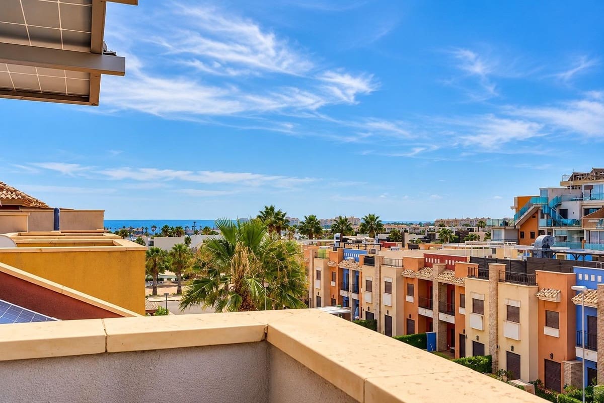 2 soverom Penthouse til salgs i Orihuela med svømmebasseng - € 233 000 (Ref: 10172096)