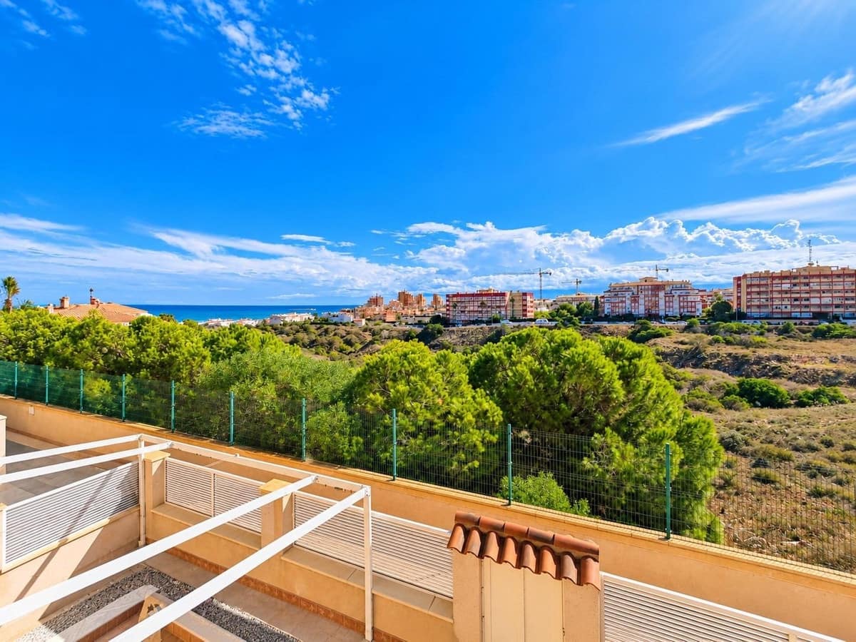 2 quarto Bungalow para venda em Torrevieja - 199 000 € (Ref: 10172097)