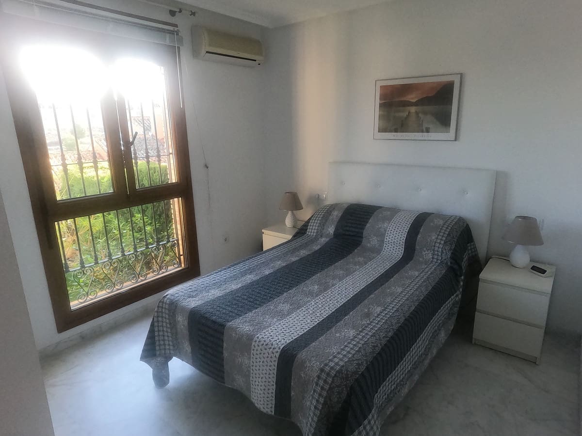 Bungalow de 2 habitaciones en Algorfa en venta con piscina - 225.000 € (Ref: 10172098)
