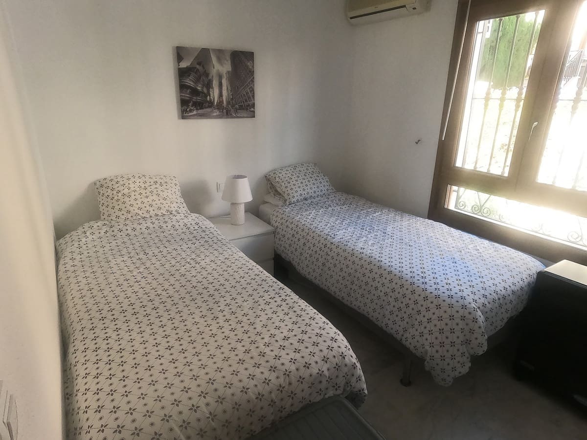 Bungalow de 2 habitaciones en Algorfa en venta con piscina - 225.000 € (Ref: 10172098)