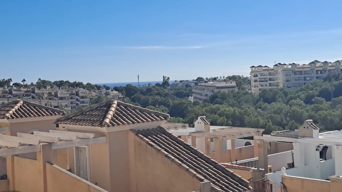 2 soveværelse Byhus til salg i Villamartin med swimmingpool garage - € 194.950 (Ref: 10174160)