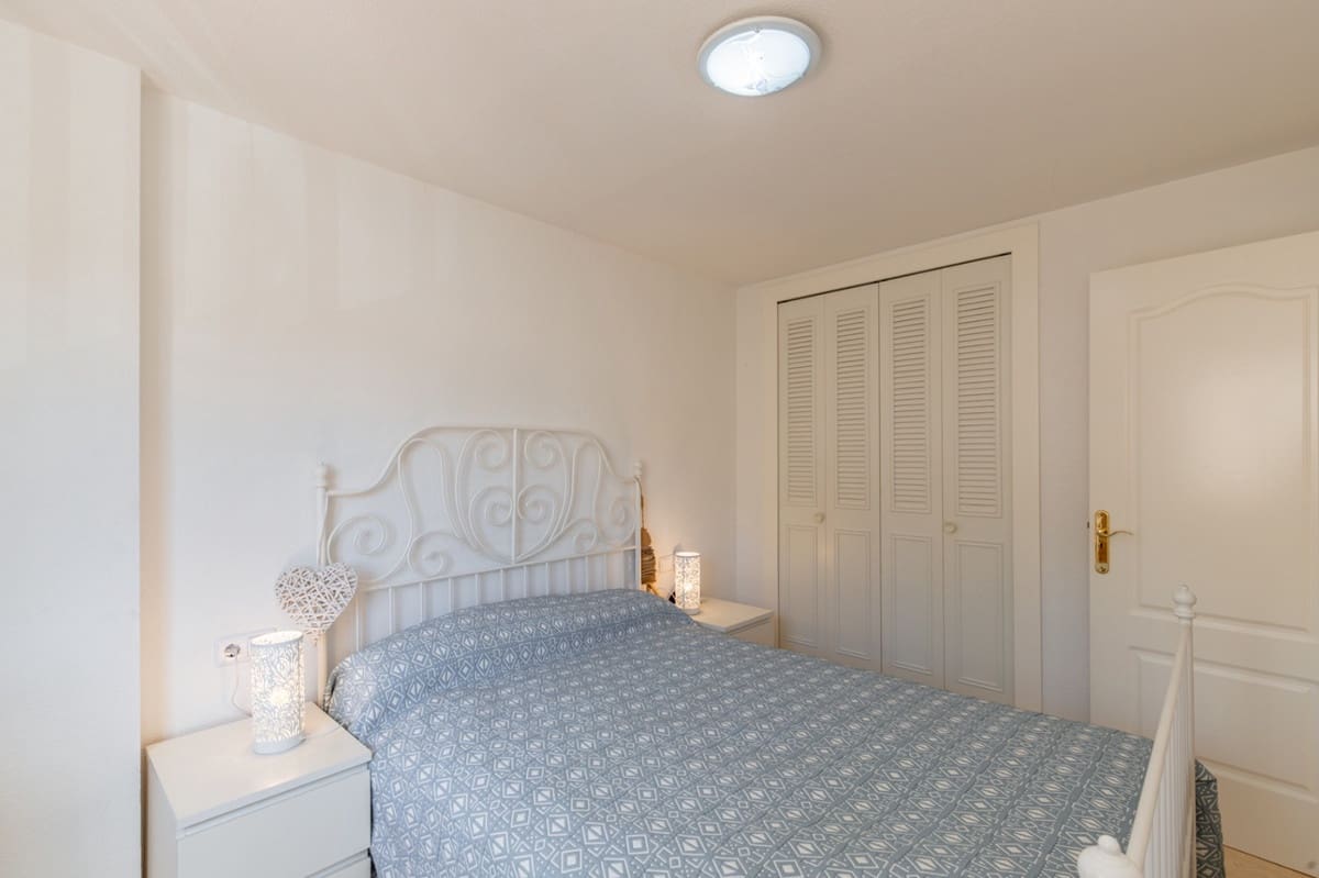2 bedroom Apartment for sale in Calpe / Calp with pool garage - € 387,000 (Ref: 10174169)