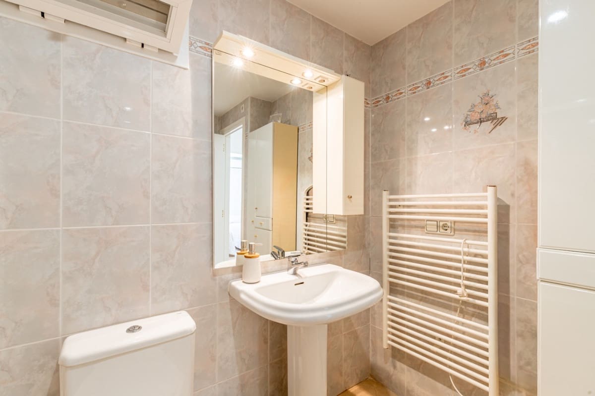 2 bedroom Apartment for sale in Calpe / Calp with pool garage - € 387,000 (Ref: 10174169)