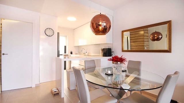 3 soveværelse Byhus til salg i Villamartin, Orihuela med swimmingpool garage - € 395.000 (Ref: 10174171)