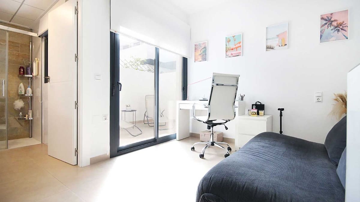 3 soveværelse Byhus til salg i Orihuela med swimmingpool garage - € 395.000 (Ref: 10174171)