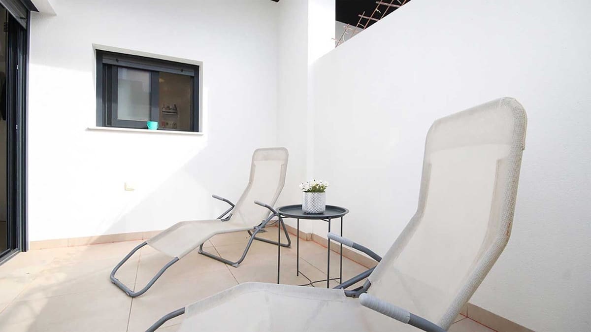 3 soveværelse Byhus til salg i Orihuela med swimmingpool garage - € 395.000 (Ref: 10174171)