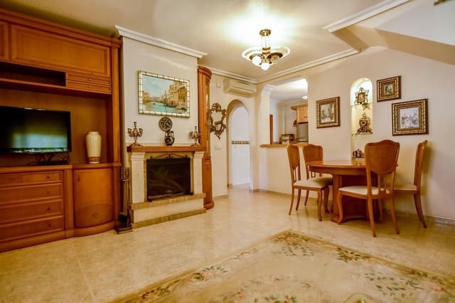 3 soveværelse Villa til salg i Las Filipinas med swimmingpool garage - € 369.000 (Ref: 10184941)