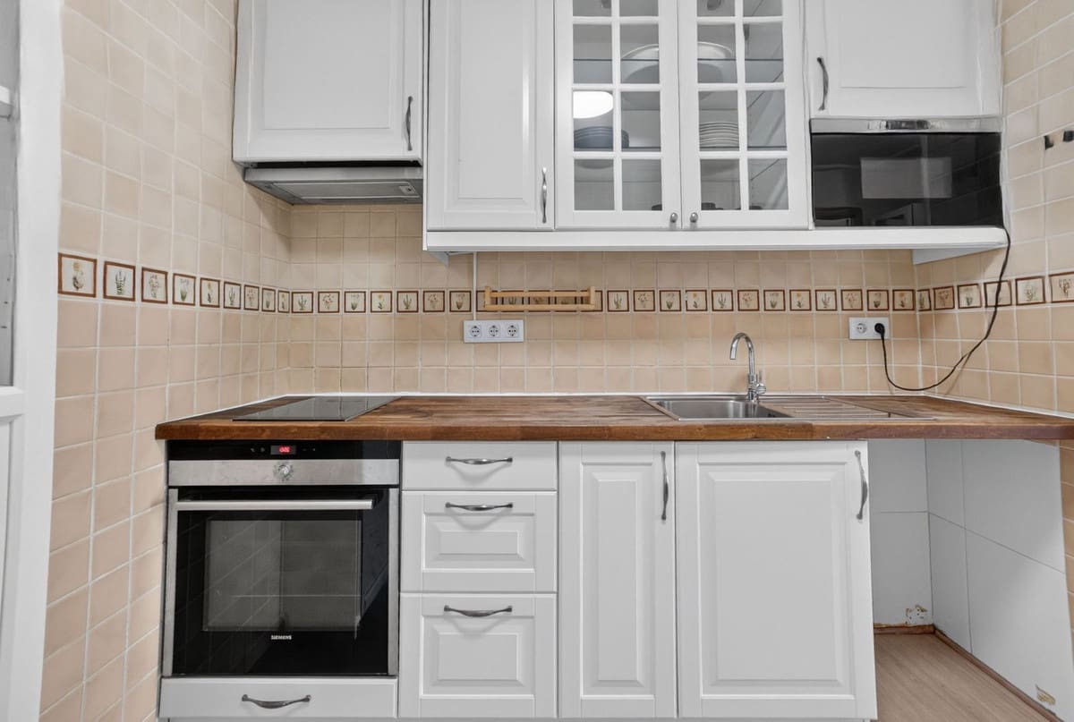 3 soveværelse Byhus til salg i Torrevieja med swimmingpool - € 199.000 (Ref: 10184952)