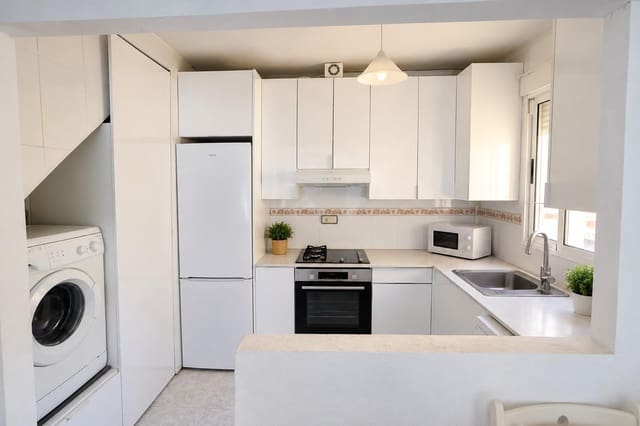 Bungalow de 2 habitaciones en El Chaparral, Torrevieja en venta con piscina - 135.000 € (Ref: 10184953)