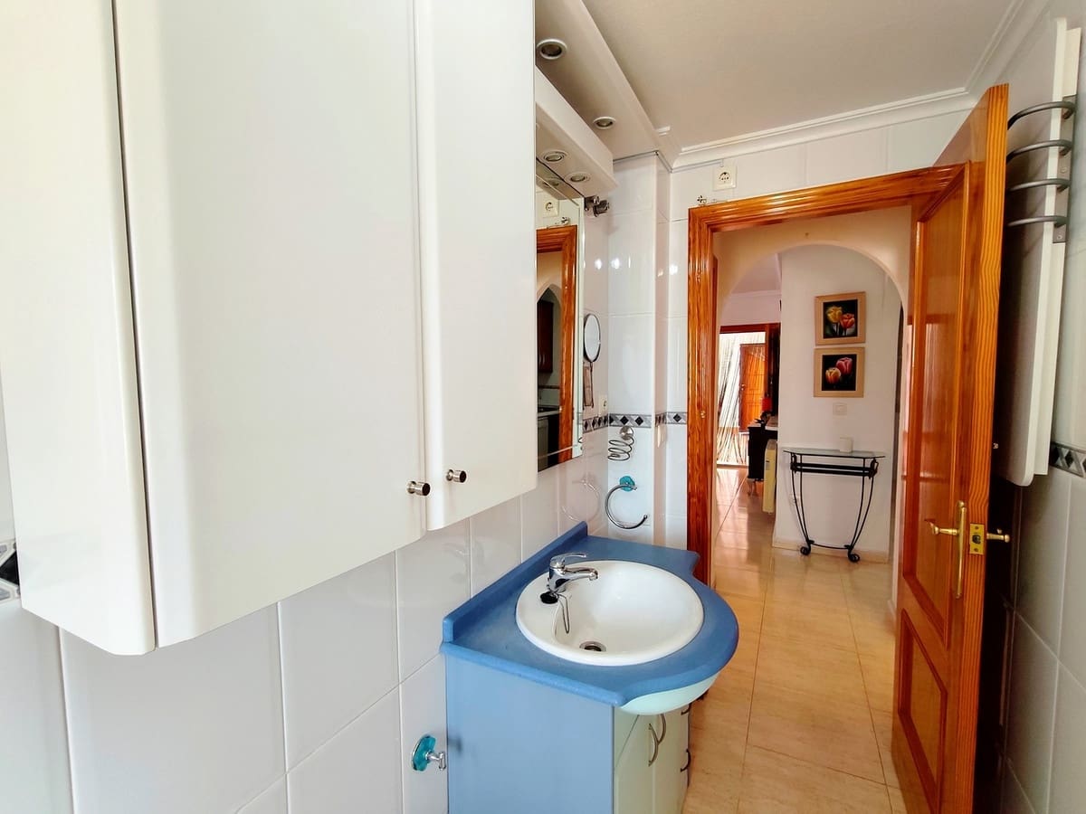 2 soverom Leilighet til salgs i Los Narejos med svømmebasseng garasje - € 179 900 (Ref: 10184956)