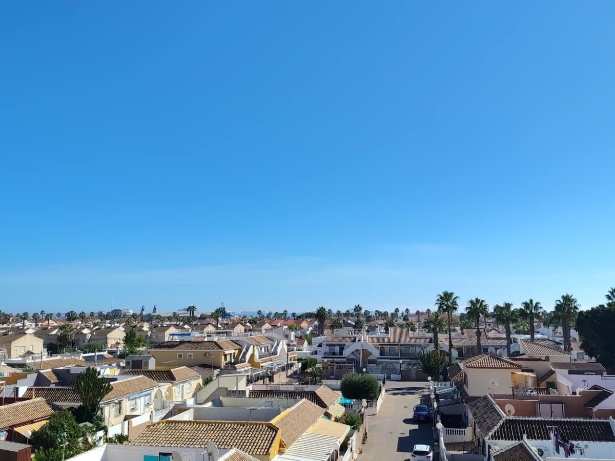 2 soverom Leilighet til salgs i Los Narejos med svømmebasseng garasje - € 179 900 (Ref: 10184956)