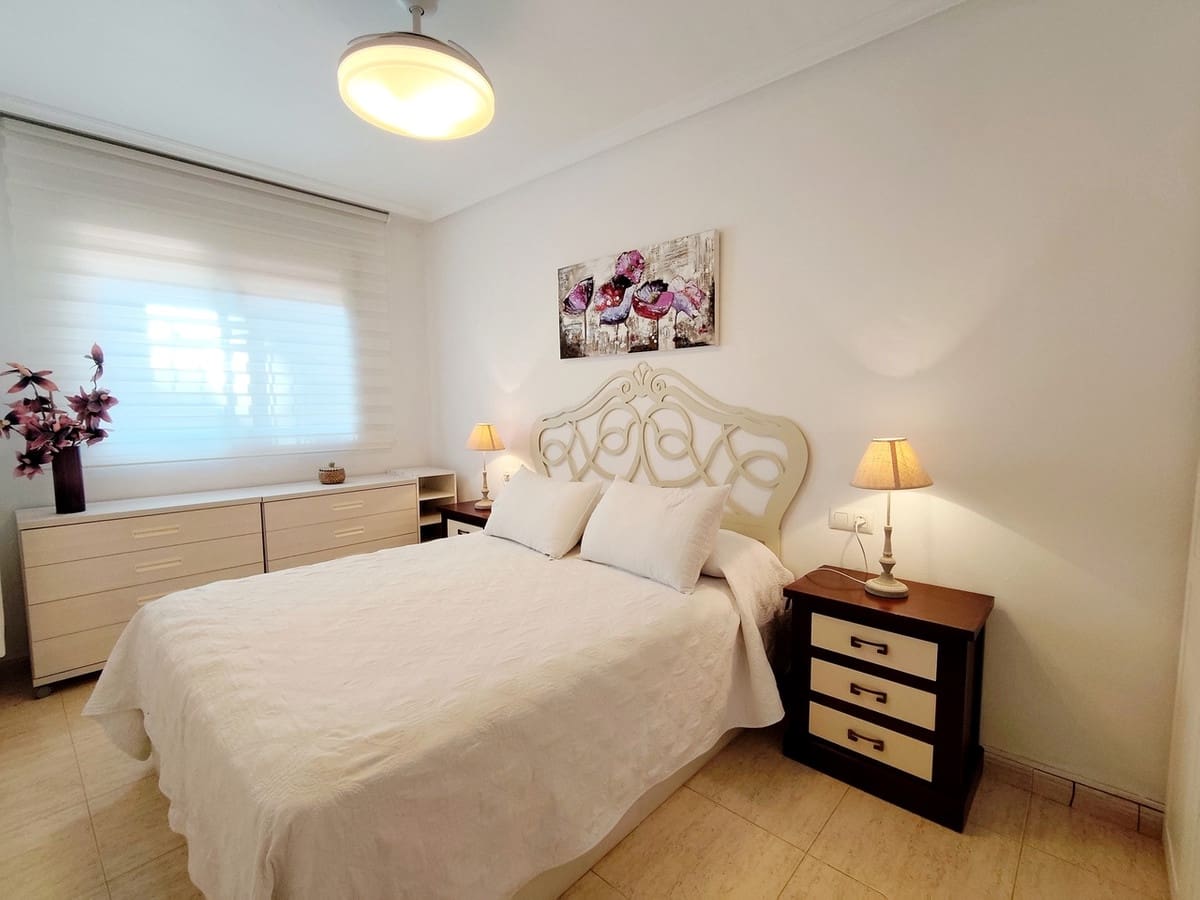 2 soverom Leilighet til salgs i Los Narejos med svømmebasseng garasje - € 179 900 (Ref: 10184956)
