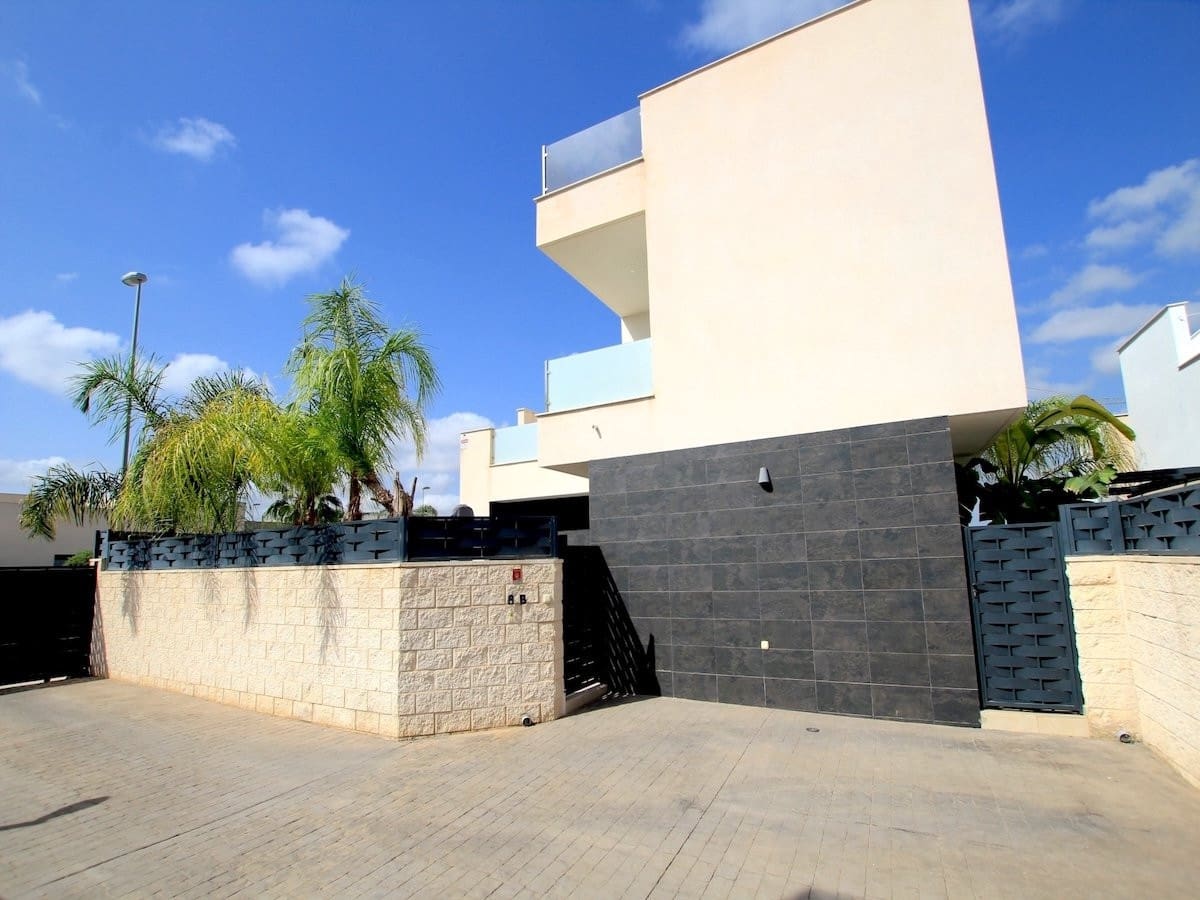 3 bedroom Villa for sale in Benijofar with pool garage - € 389,000 (Ref: 10184968)
