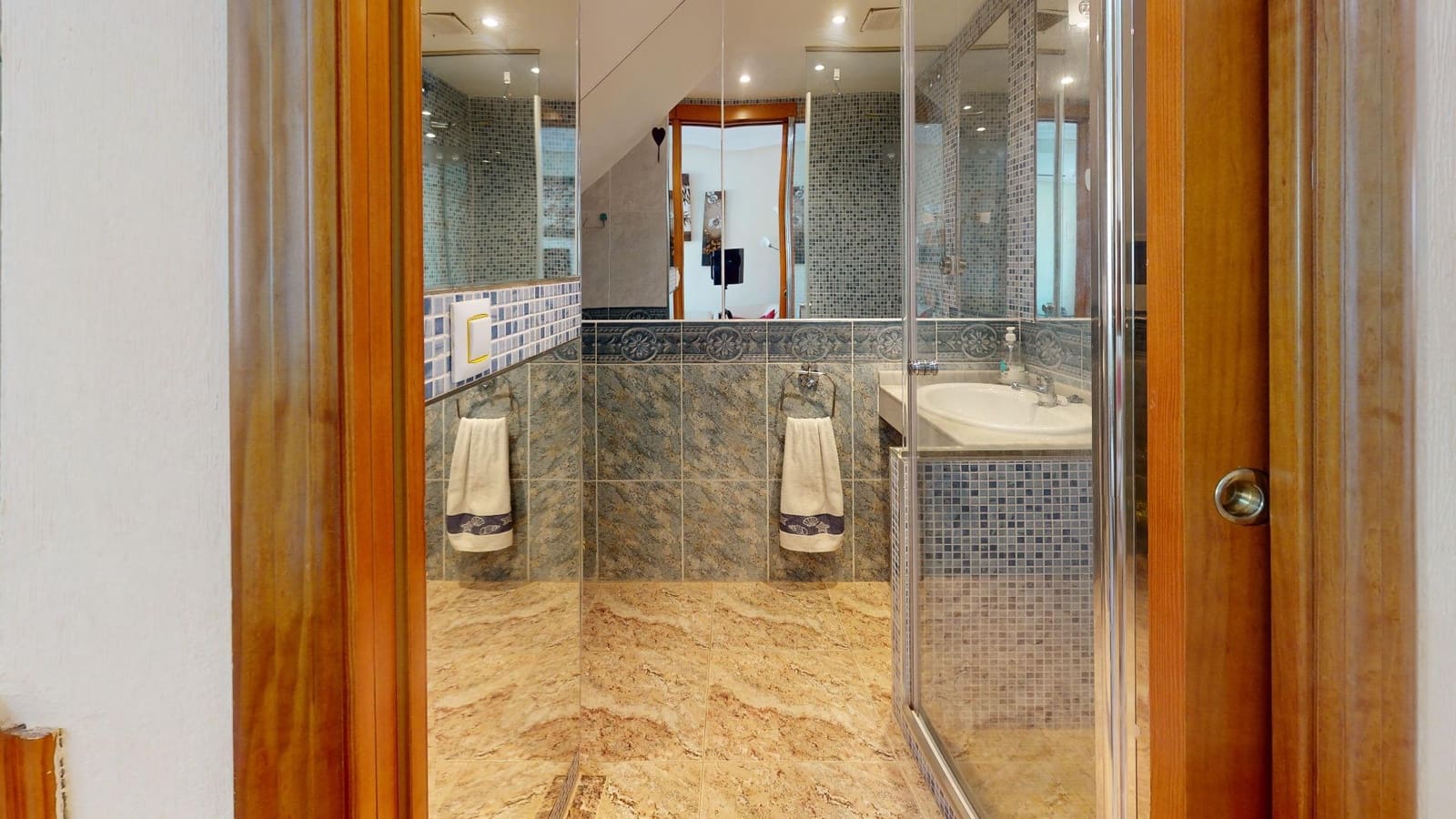 5 bedroom Townhouse for sale in La Regia, Orihuela with pool garage €