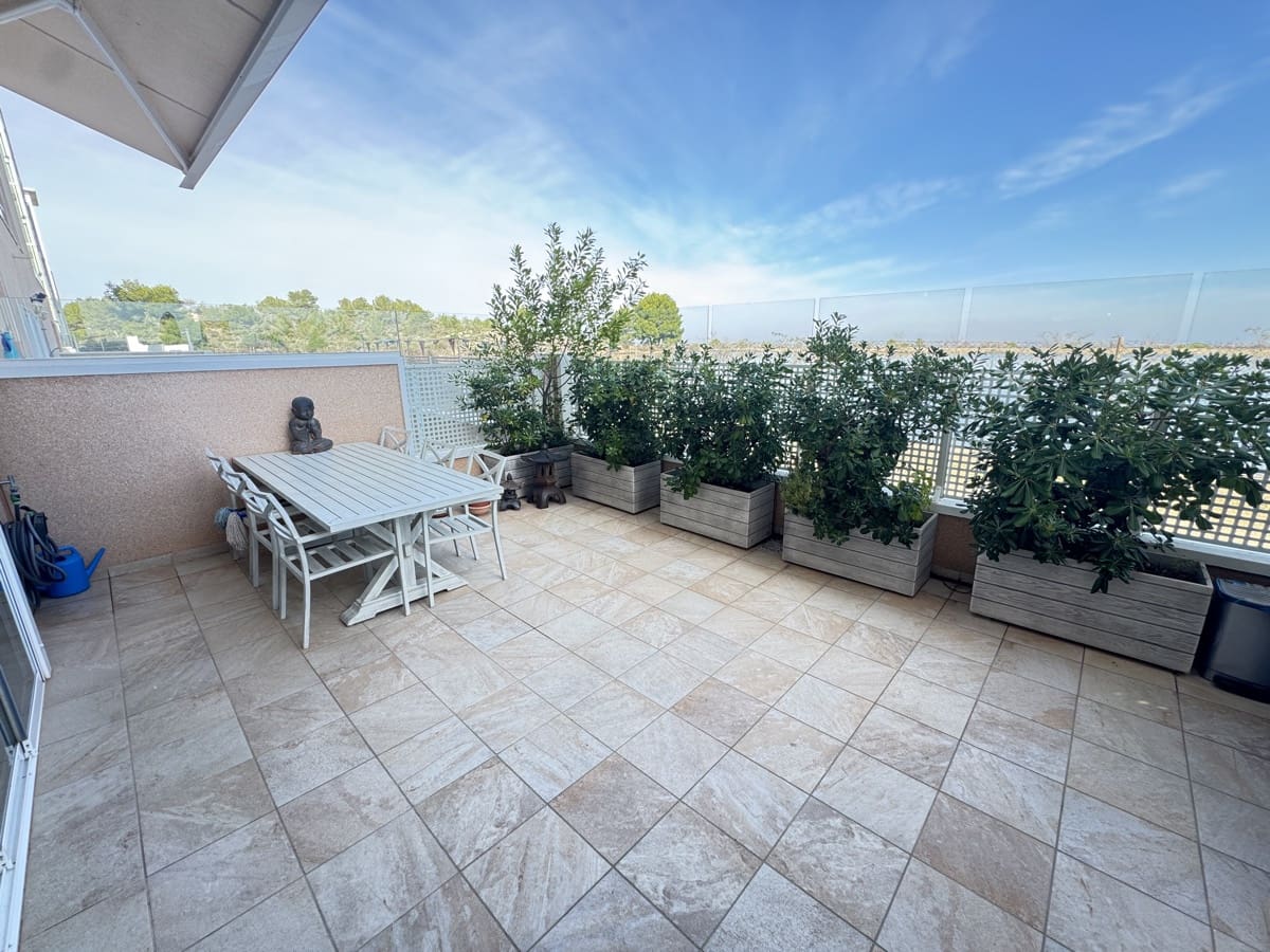 2 soveværelse Lejlighed til salg i Villamartin med swimmingpool - € 289.000 (Ref: 8602379)