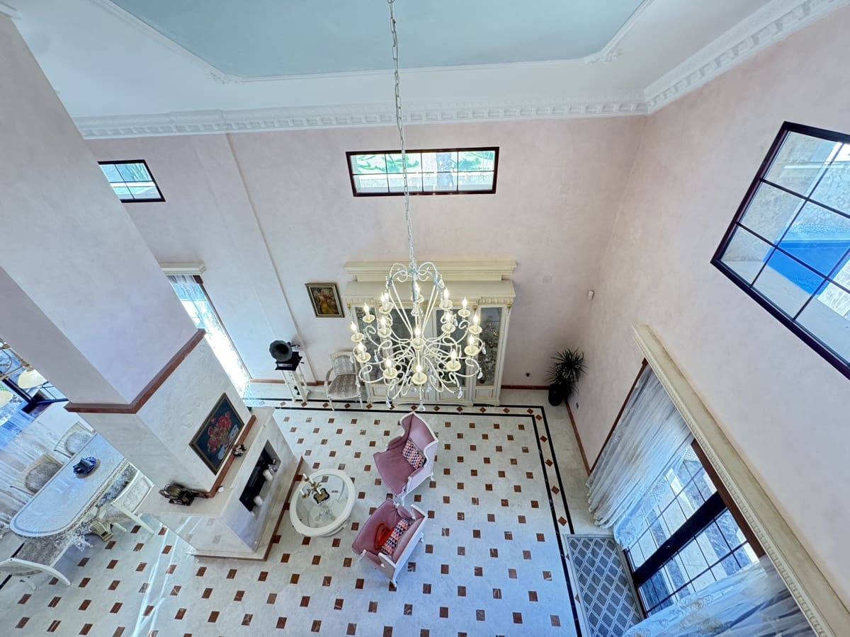 4 soverom Villa til salgs i Cabo Roig med svømmebasseng - € 1 700 000 (Ref: 8677221)