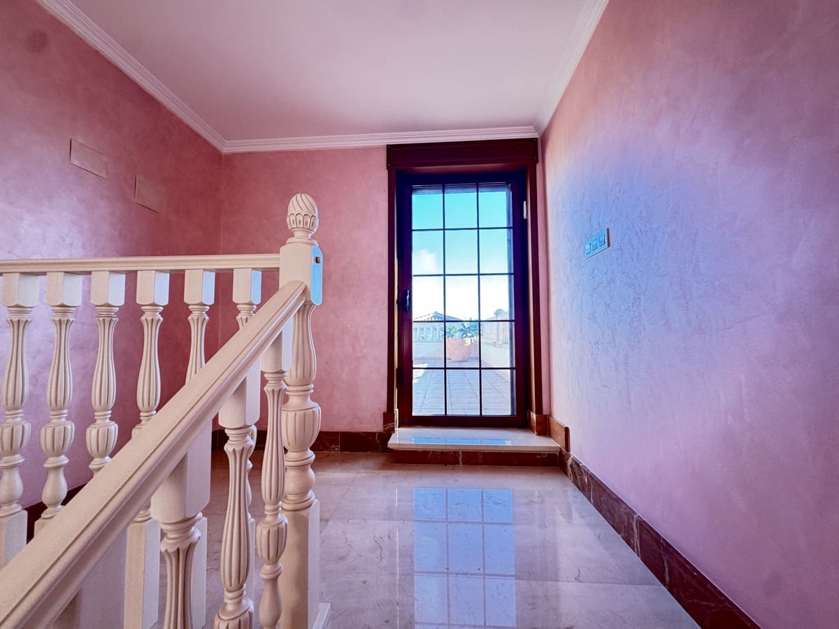 4 soverom Villa til salgs i Cabo Roig med svømmebasseng - € 1 700 000 (Ref: 8677221)