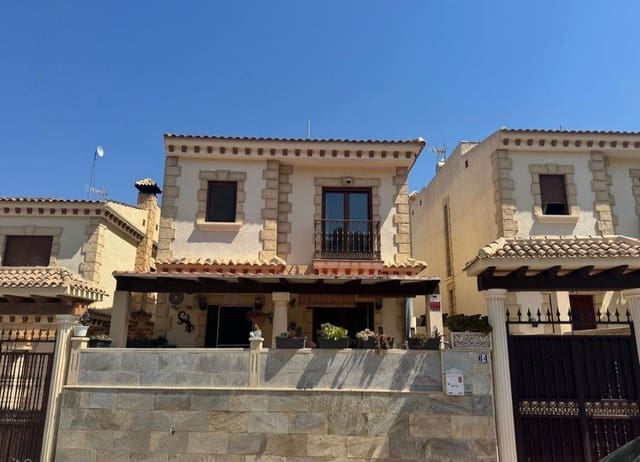 4 bedroom Townhouse for sale in Bigastro - € 294,000 (Ref: 9107234)