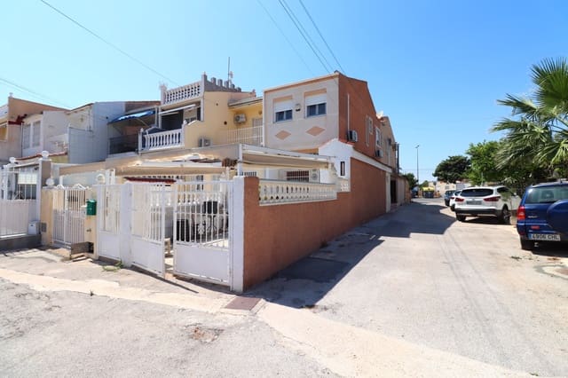 2 soveværelse Byhus til salg i El Chaparral - La Siesta - La Torreta, Torrevieja med garage - € 149.000 (Ref: 9107235)
