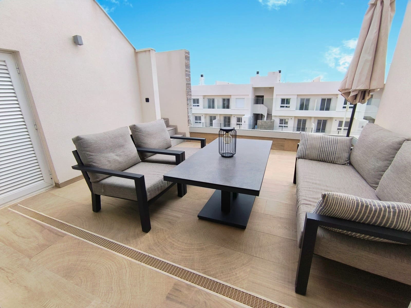 2 makuuhuone Huoneisto myytävänä paikassa Algorfa mukana uima-altaan 
autotalli - 279 950 € (Ref: 9153042)