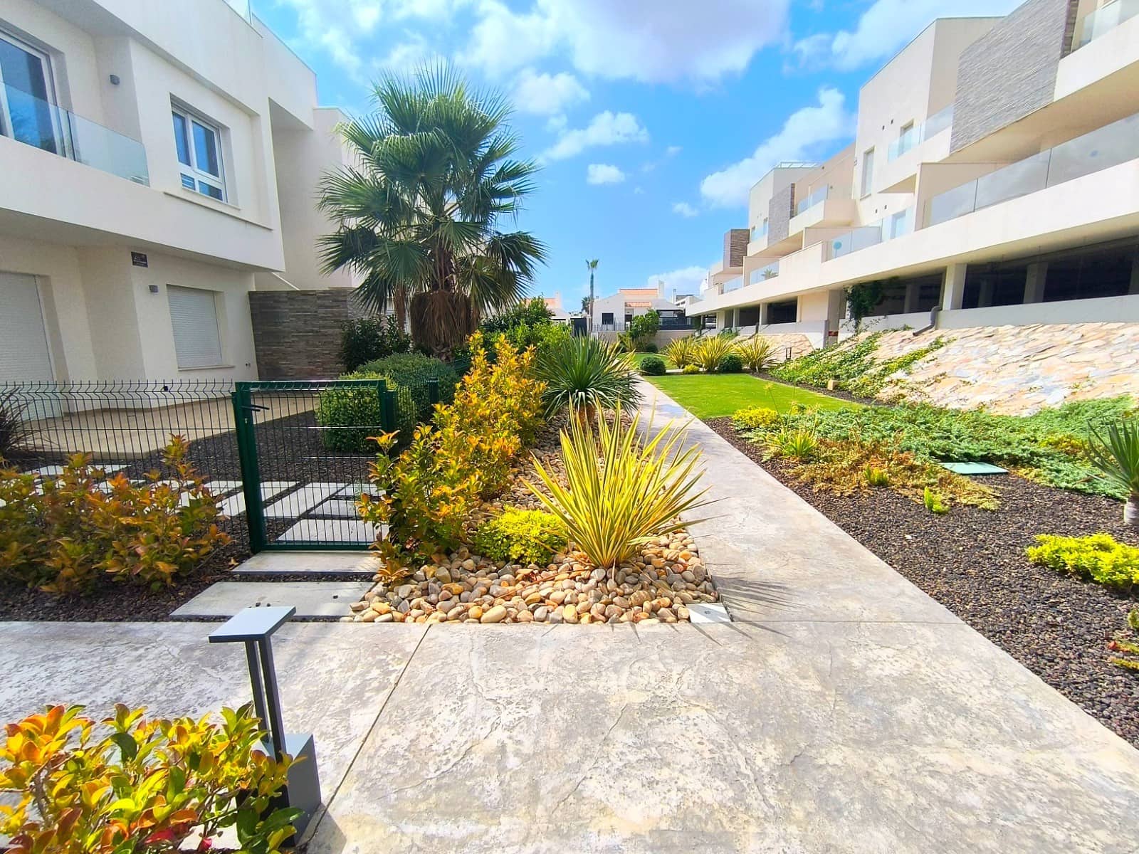 2 makuuhuone Huoneisto myytävänä paikassa Algorfa mukana uima-altaan 
autotalli - 279 950 € (Ref: 9153042)