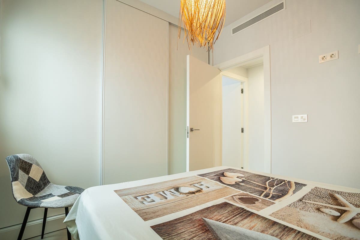 2 bedroom Apartment for sale in Torrevieja with pool garage - € 279,000 (Ref: 9172707)