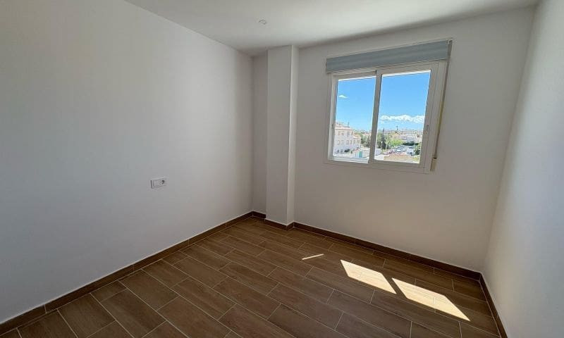 2 slaapkamer Appartement te koop in Orihuela Costa met zwembad - € 195.000 (Ref: 9172765)