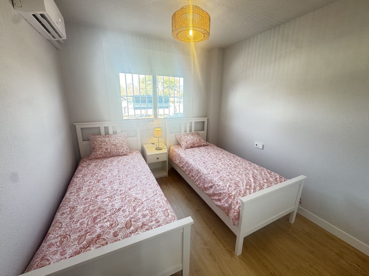 2 makuuhuone Huoneisto myytävänä paikassa Campoamor mukana uima-altaan - 285 000 € (Ref: 9177859)