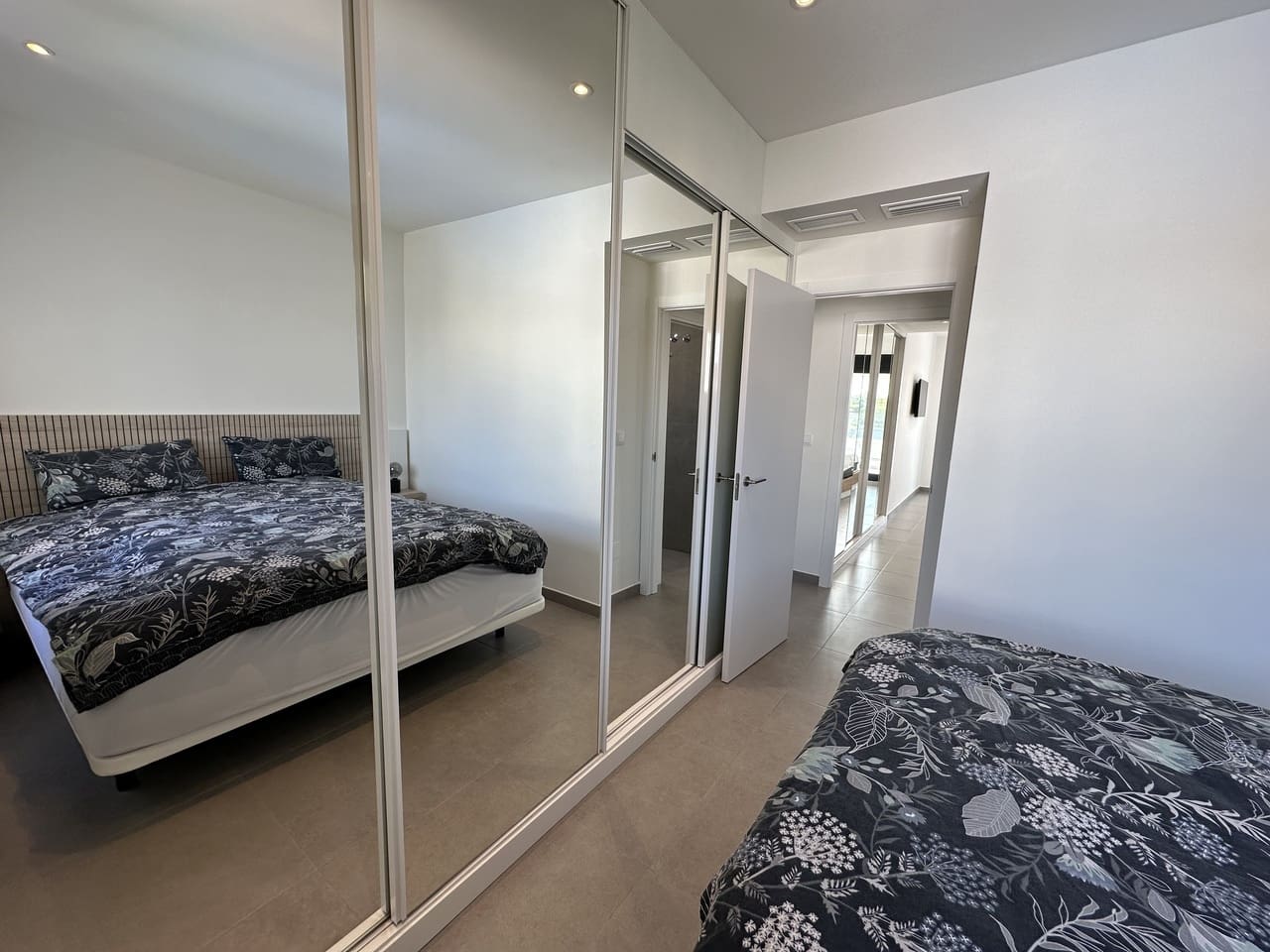 2 bedroom Penthouse for sale in Villamartin with garage - € 399,500 (Ref: 9177863)