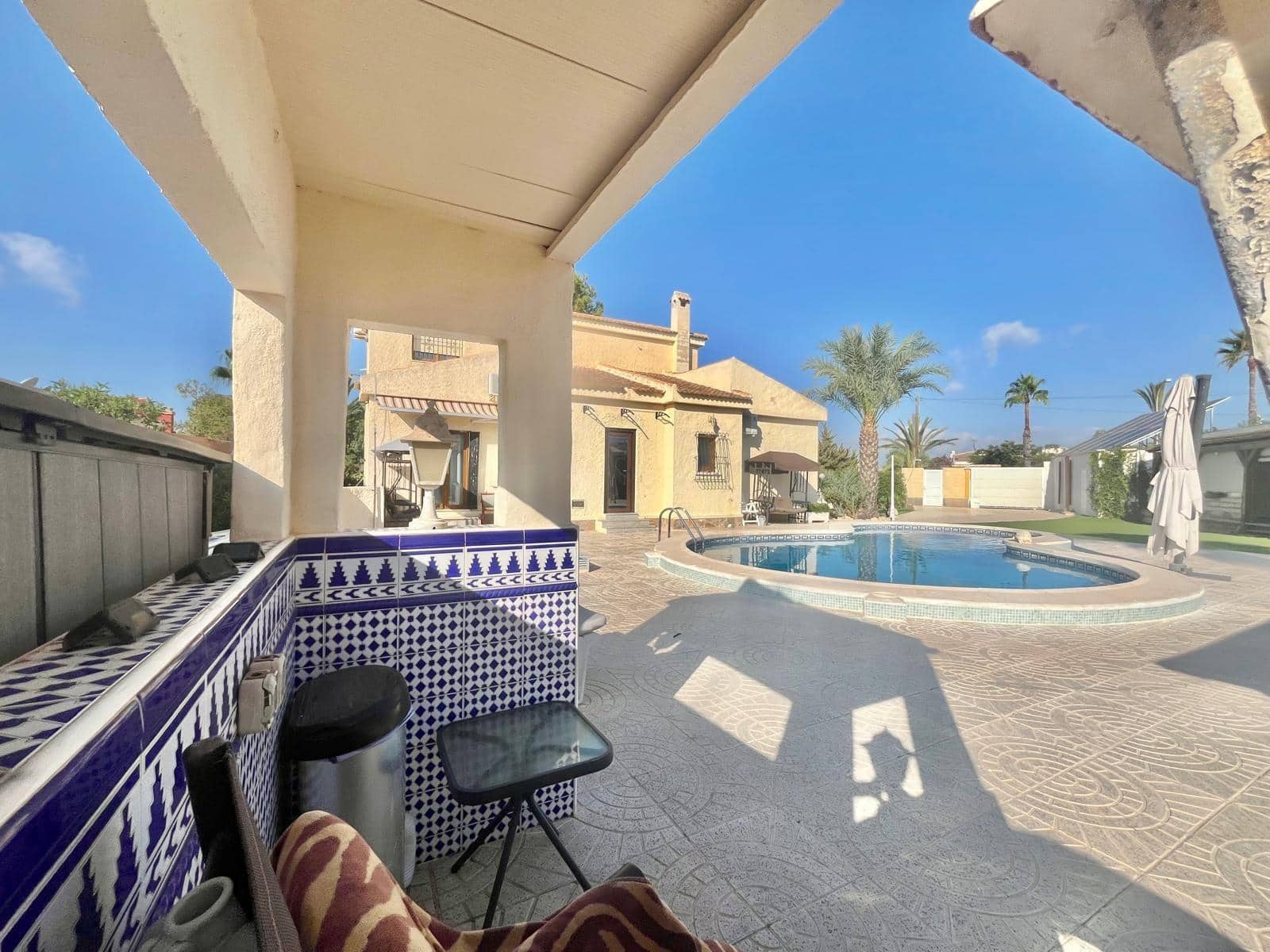 4 camera da letto Villa in vendita in Torrevieja - 590.000 € (Rif: 9177866)