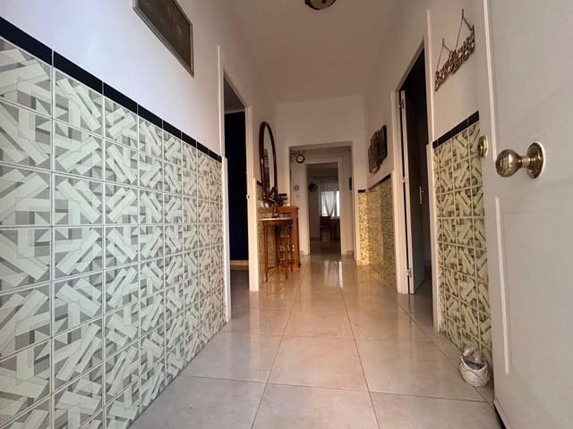 4 soverom Hus til salgs i Centro, Los Alcázares - € 155 999 (Ref: 9177868)