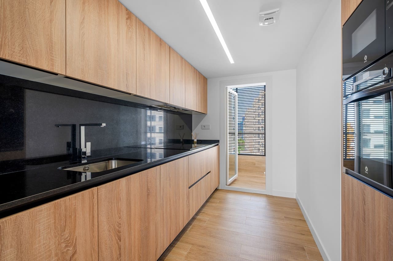 2 slaapkamer Appartement te koop in Punta Prima met garage - € 520.000 (Ref: 9177871)