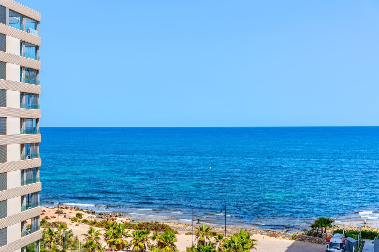 2 bedroom Apartment for sale in Punta Prima with garage - € 509,995 (Ref: 9177871)