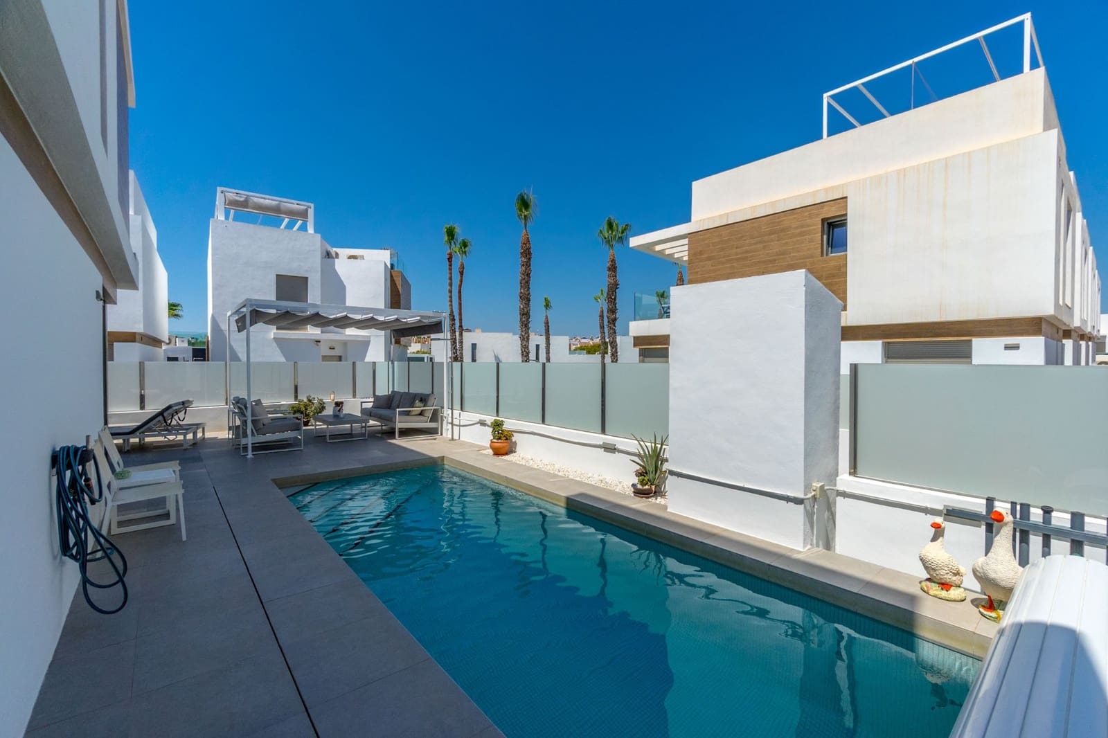 3 bedroom Villa for sale in Orihuela Costa with pool - € 429,000 (Ref: 9177895)