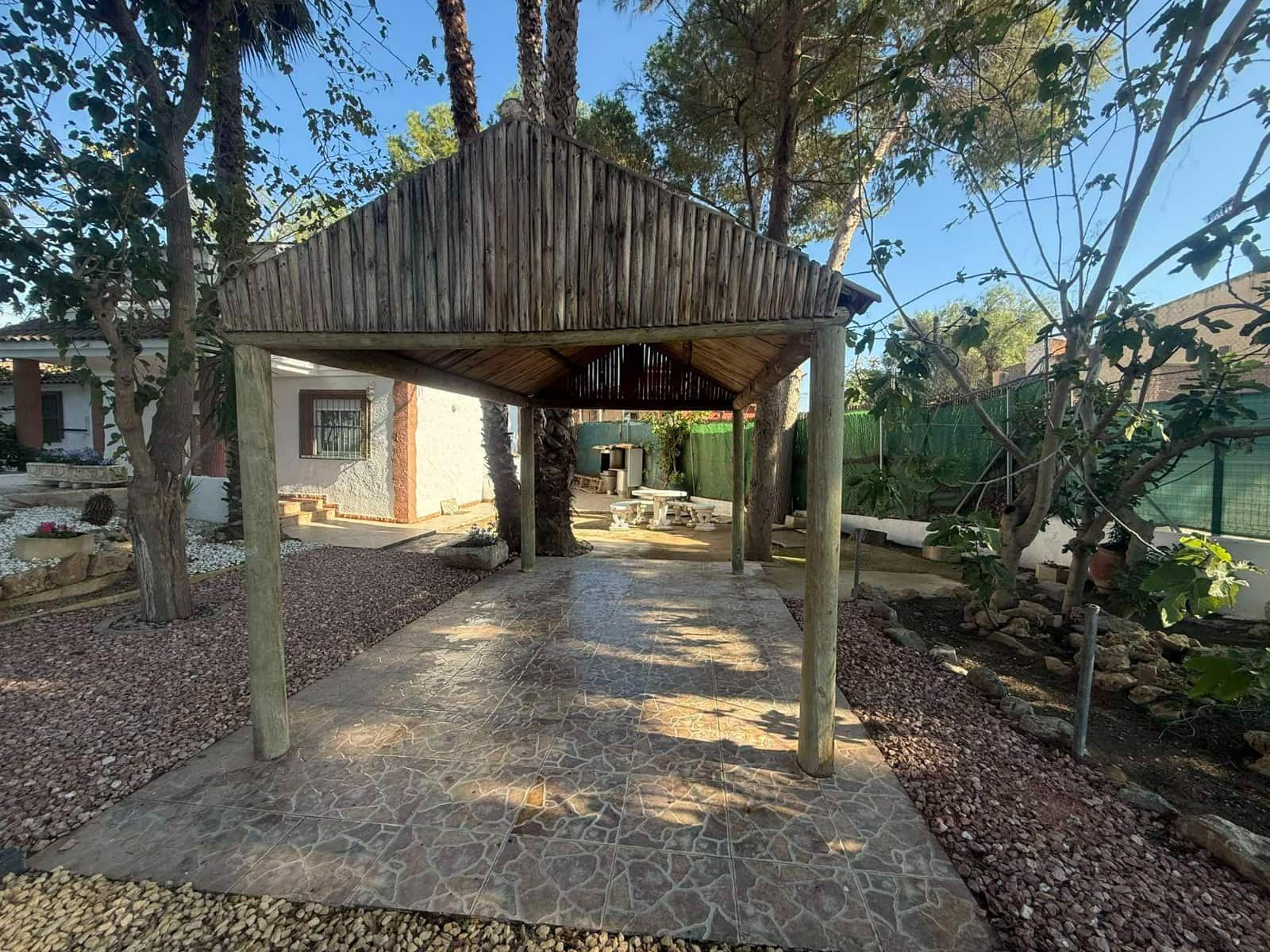 5 quarto Moradia para venda em Orihuela com piscina - 370 000 € (Ref: 9198233)