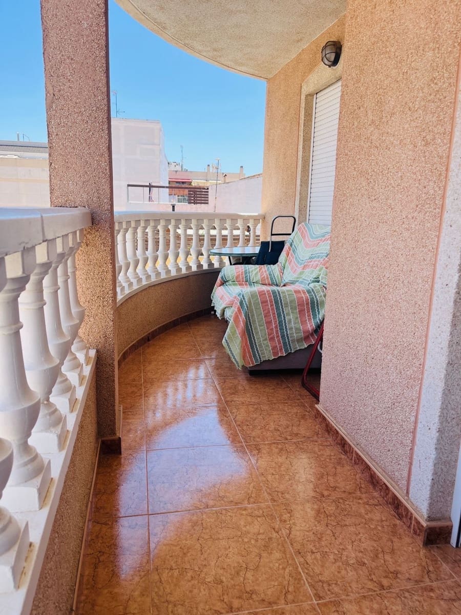 2 soveværelse Lejlighed til salg i Torrevieja - € 147.900 (Ref: 9256244)