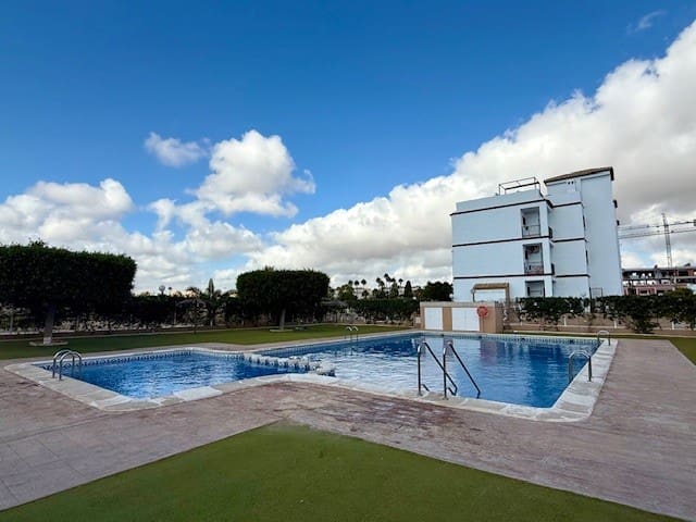 2 chambre Appartement à vendre à Lomas de Cabo Roig - Los Dolses, Orihuela avec piscine garage - 169 000 € (Ref: 9256272)