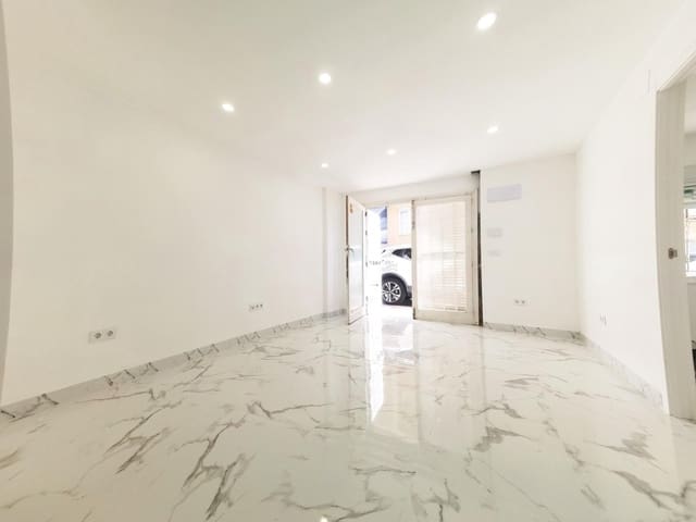 3 makuuhuone Huoneisto myytävänä paikassa Playa de los Náufragos, Torrevieja mukana 
autotalli - 209 000 € (Ref: 9256274)