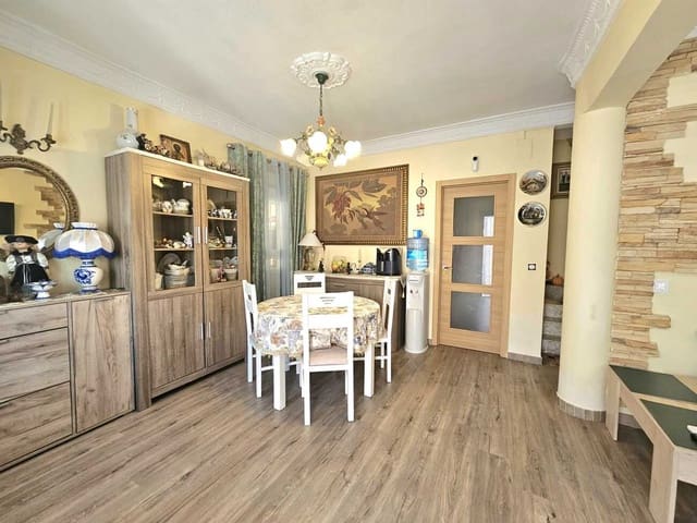 3 bedroom Villa for sale in Parque de las Naciones, Torrevieja with garage - € 495,000 (Ref: 9256276)