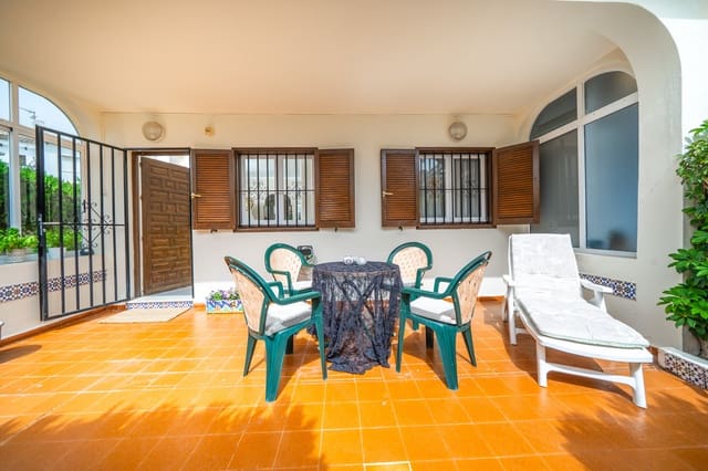 2 soveværelse Bungalow til salg i Aguas Nuevas, Torrevieja med swimmingpool - € 180.000 (Ref: 9256297)